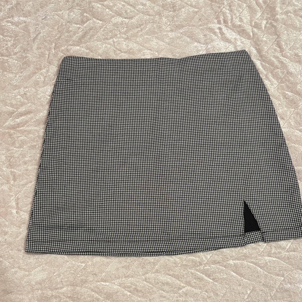 Pink Lily Black and White Mini Skirt
